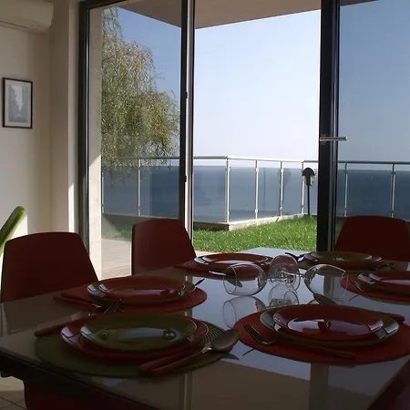 בית נופש The House